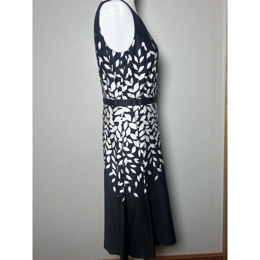Talbots Dress 6 Black White Leaf Print Fit Flare Cotton Lined Sleeveless Zip - Picture 6 of 11